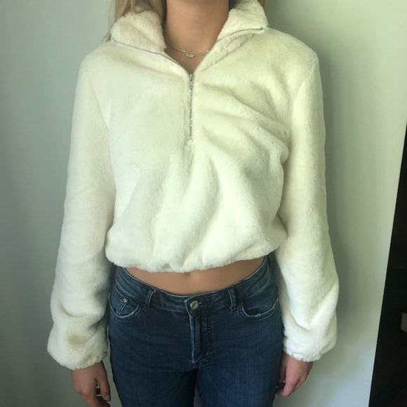 AKIRA Emory Park Ivory Faux Fur Half Zip Size S - Picture 3 of 7